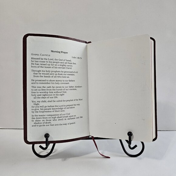 Shorter Christian Prayer The Four-Week Psalter of the Liturgy of the Hours 1988 - Picture 6 of 16